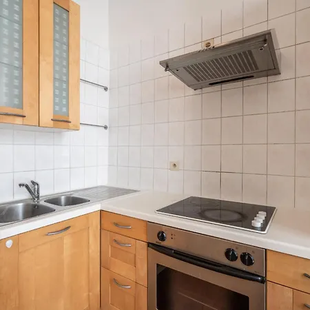 Large Authentic Appartement