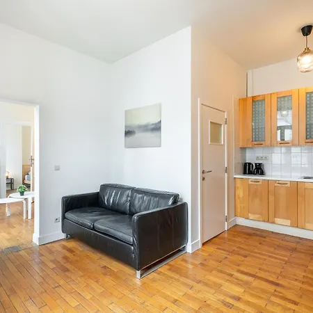 Large Authentic Apartment
