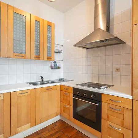 Apartment Large Authentic