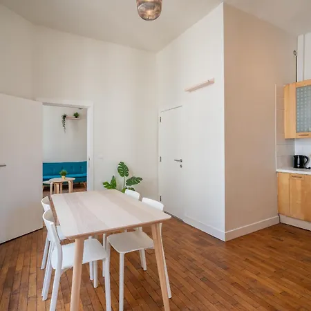 Apartment Large Authentic